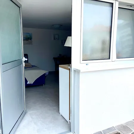 Escape Studio Apartment Koper Exterior photo